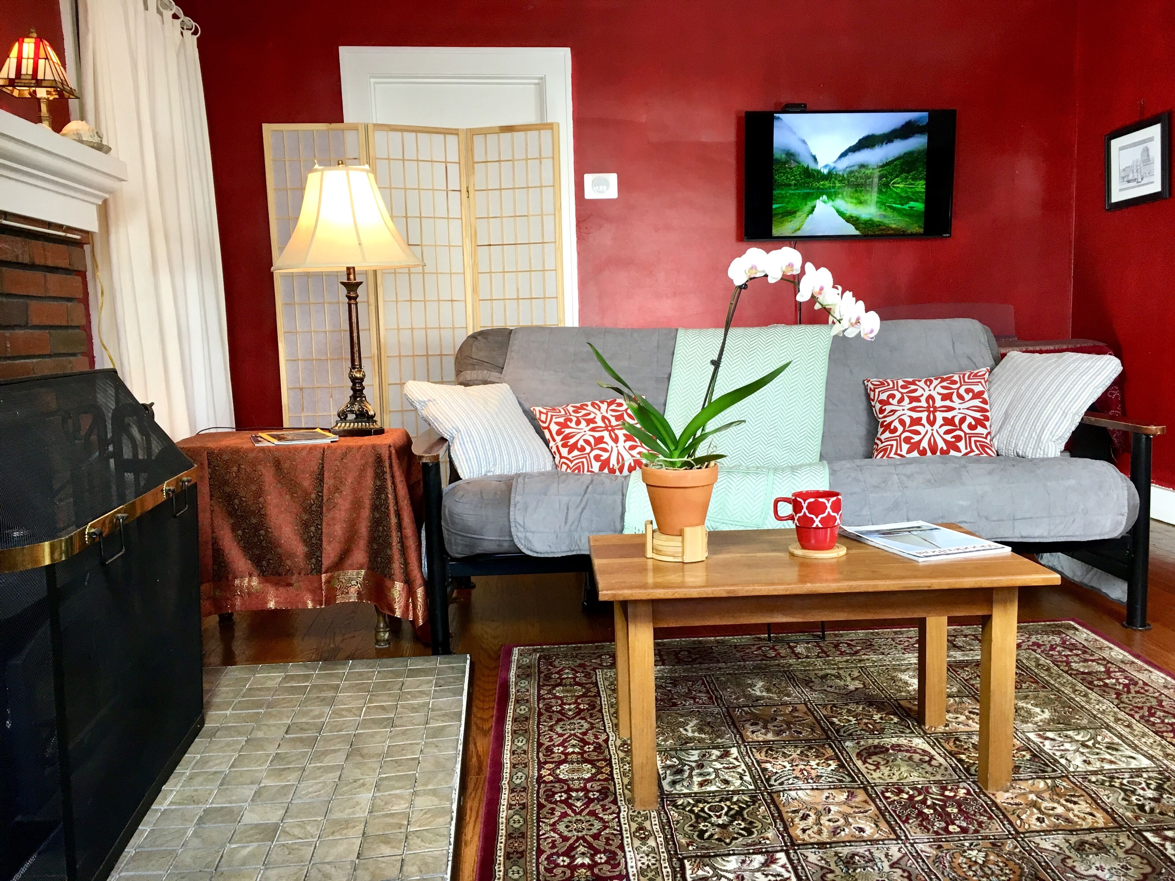 The Cape Cod House❤️Walking Distance to Clarkson, SUNY Potsdam❤️River, Downtown