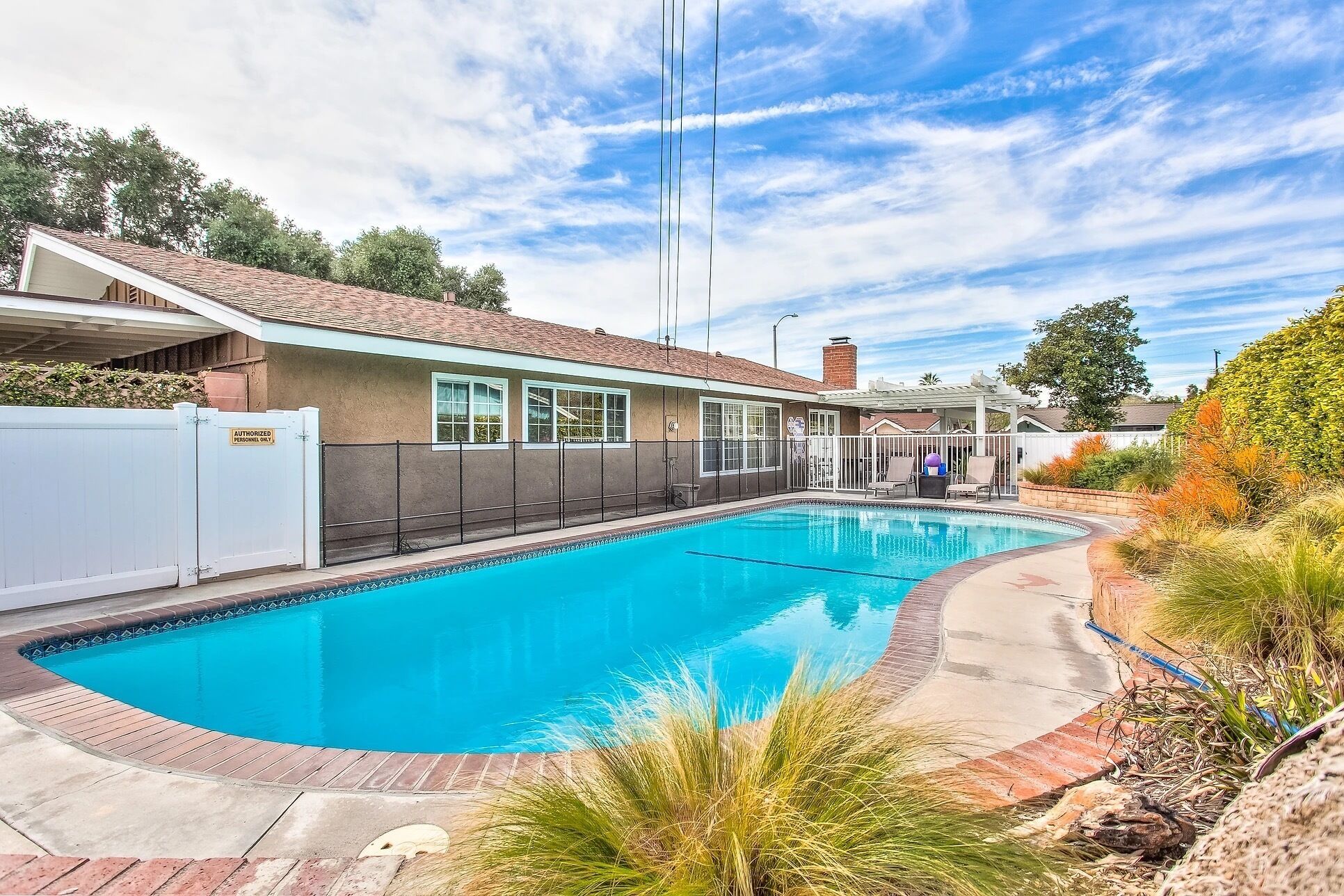 Disney Pool Oasis 1/4 mile to Disney/Convention