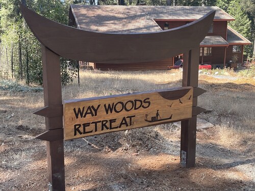 A Lovely Cabin House  with outdoor Hot Tub and Full Amenities 🙏🏽 - Welcome! - 🙏🏽