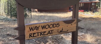A Lovely Cabin House  with outdoor Hot Tub and Full Amenities 🙏🏽 - Welcome! - 🙏🏽