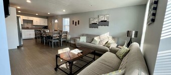 4 Camera da letto, 2. 5 Vasca da bagno, a soli 2 isolati dal lago Seneca