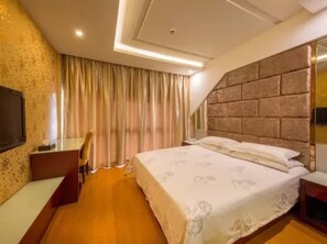 Superior Double Room | Desk, blackout drapes, soundproofing, free WiFi - Yiwu Chuzhou Hotel (Jinhua)