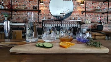 Breakfast, lunch and dinner served