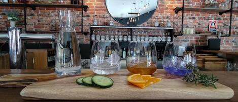 Breakfast, lunch and dinner served