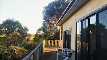 House, 3 Bedrooms | Balcony