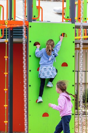 Children’s play area – outdoor
