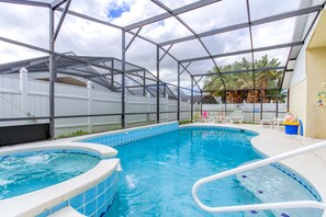 Outdoor pool, a heated pool - JUST RENOVATED!✦Spacious✦Clean✦Private True South Pool/Spa✦5 Miles to Disney (Kissimmee)