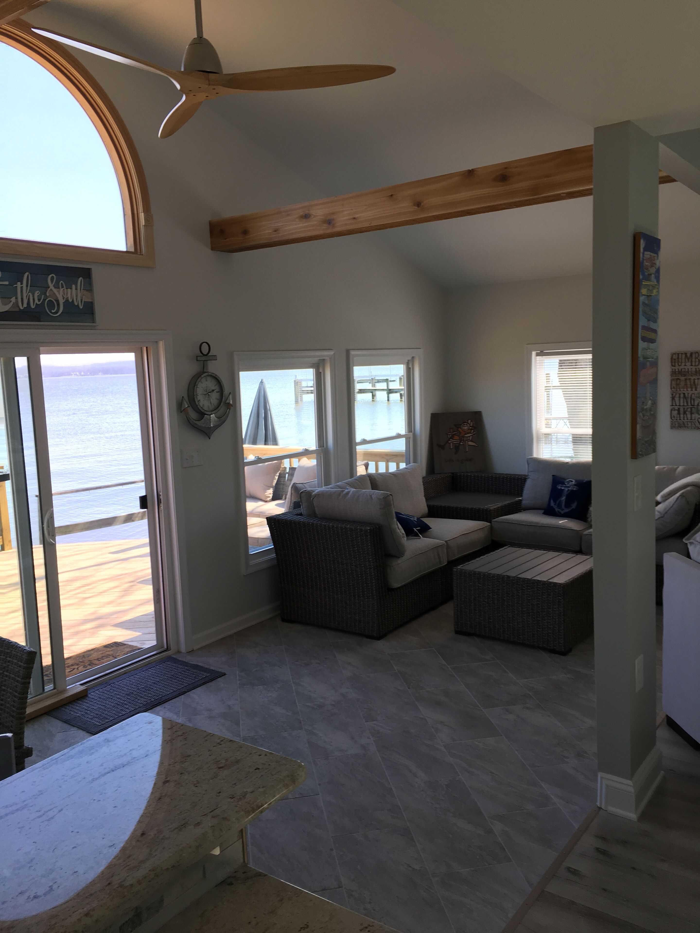 TV connectée, chaîne hi-fi