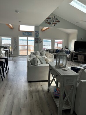 TV connectée, chaîne hi-fi