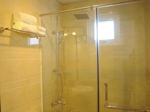 Minibar, desk, iron/ironing board, free WiFi