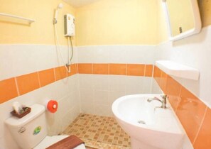 Bathroom - The Nature Club Resort (Sangkhla Buri)