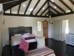 Frienders | 1 bedroom, Egyptian cotton sheets, premium bedding, pillow-top beds - Fiji Lodge Vosa Ni Ua (Savusavu)