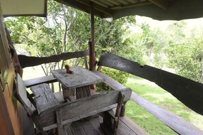 Outdoor dining - Phuzai Kaew Resort (Wang Nam Khiao)