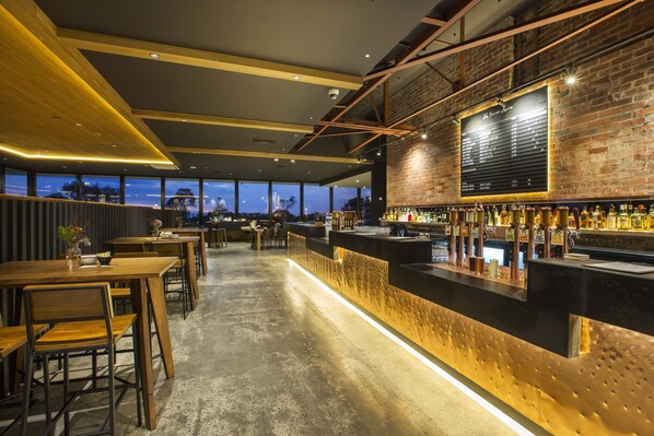 Bar (en el alojamiento)
