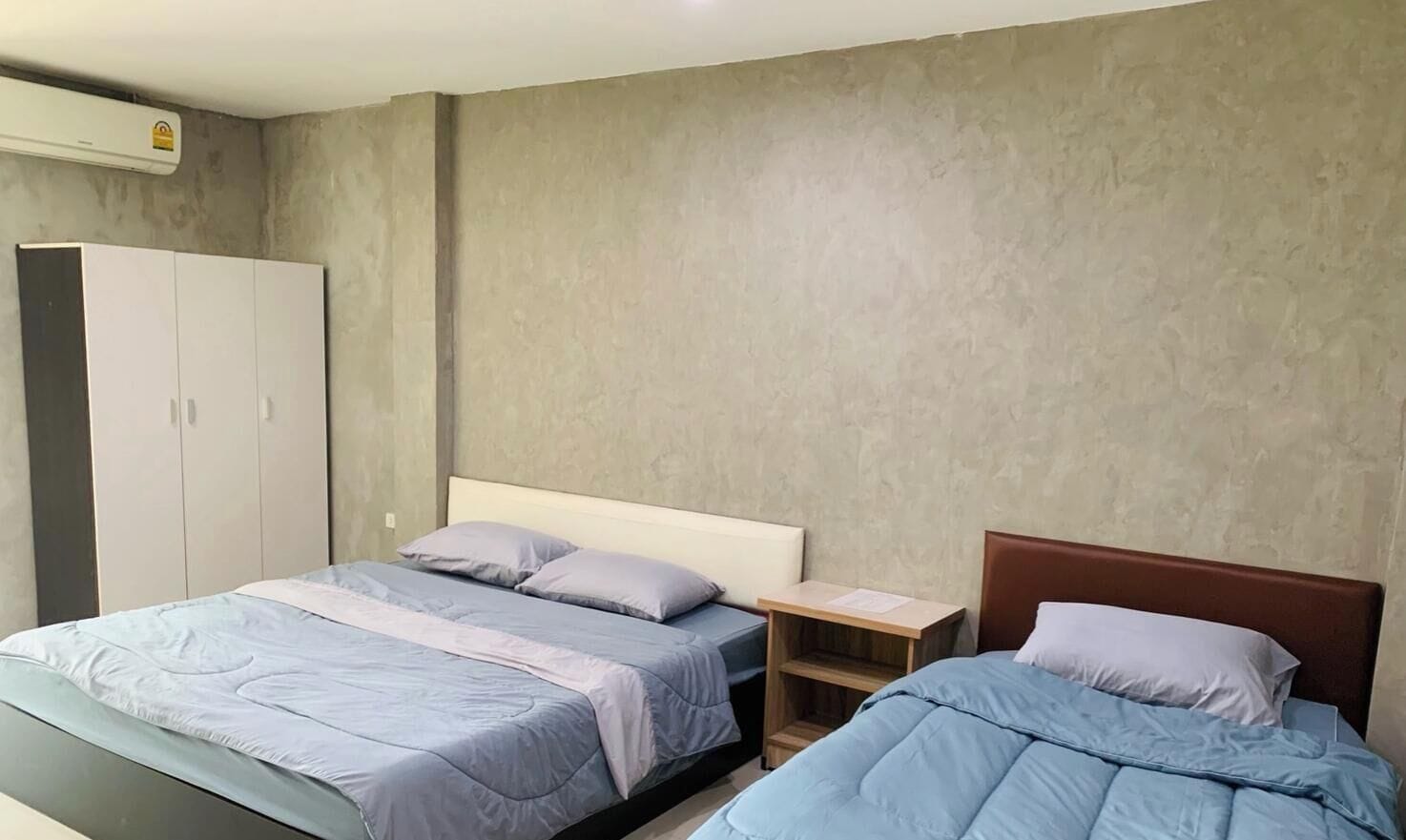 Standard Triple Room | Desk, laptop workspace, rollaway beds, free WiFi