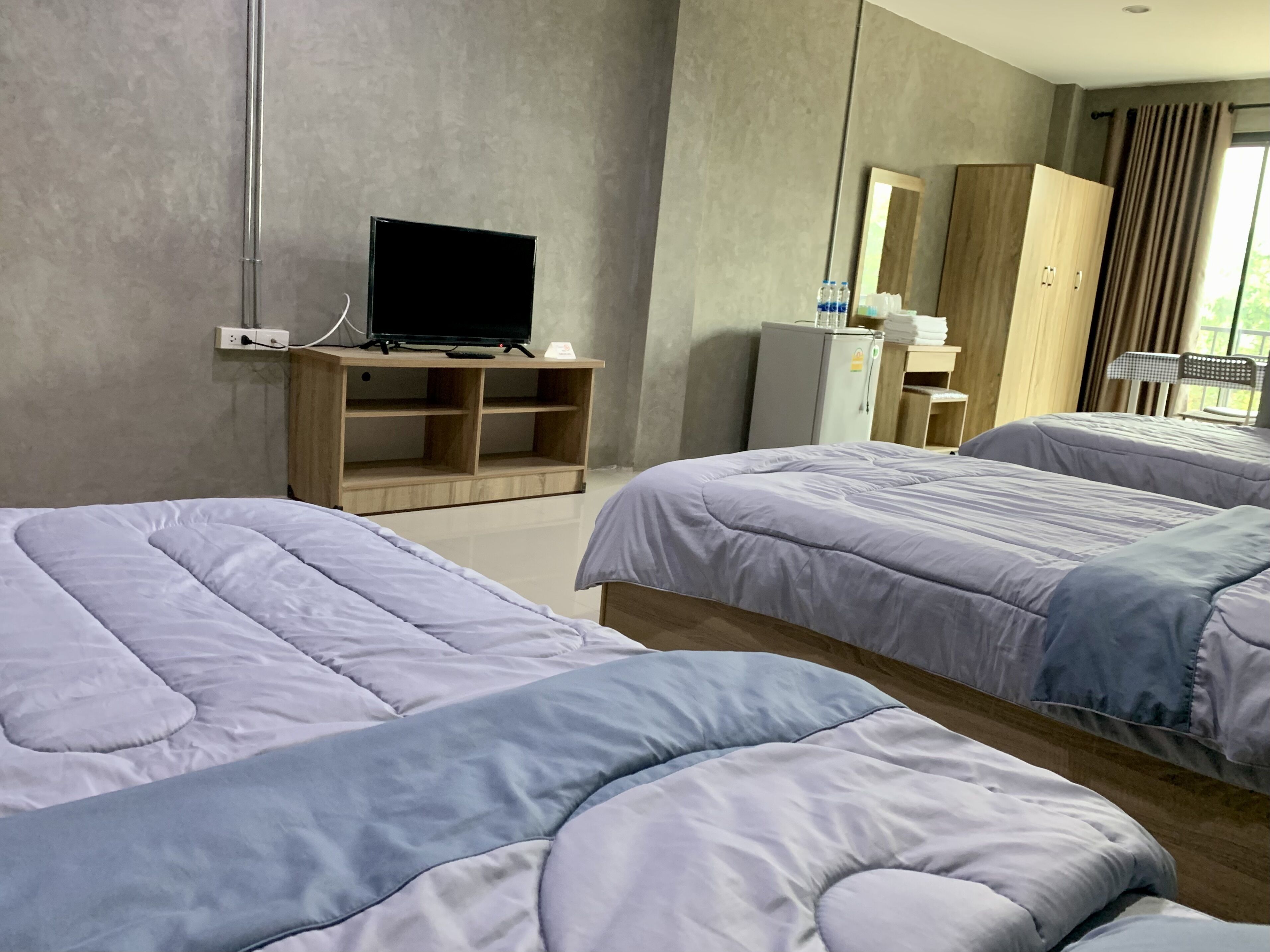 Standard Triple Room | Desk, laptop workspace, rollaway beds, free WiFi