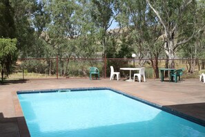 Piscina externa sazonal