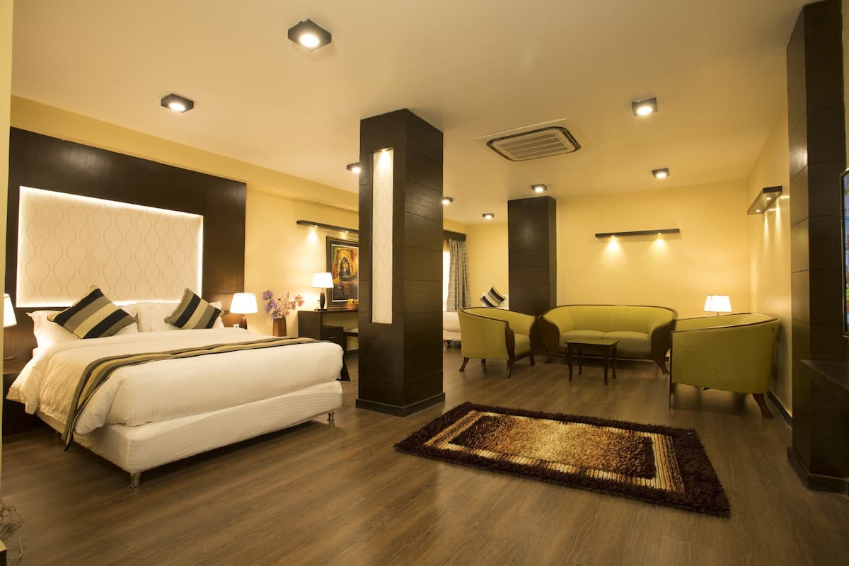 Family Suite | Biancheria da letto di alta qualità, materassi a doppio strato, minibar