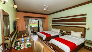 Minibar, desk, rollaway beds, free WiFi