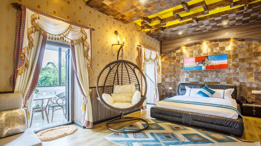 Royal Empire Boutique Hotel