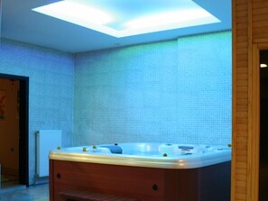 Indoor spa tub - Sivas Buyuk Hotel (Sivas)