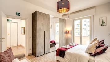 Apartment, 1 Bedroom, Kitchen | Premium bedding, soundproofing, iron/ironing board