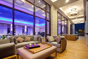 Bar en bord de piscine