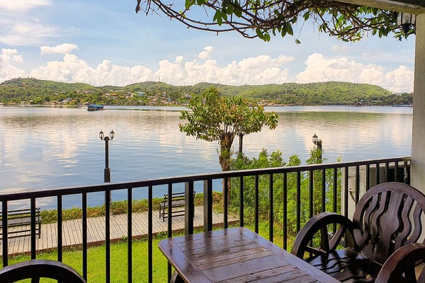 Riverfront Family Room | Living area | TV