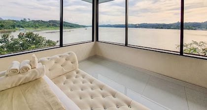 Phornpailin Riverside Resort