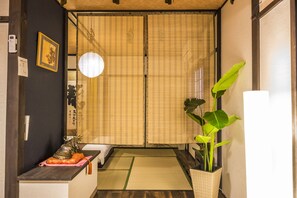 0B | 1 개의 침실, 책상, 무료 WiFi, 침대 시트