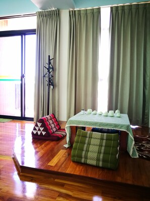 Quadruple Room, City View | Private kitchen