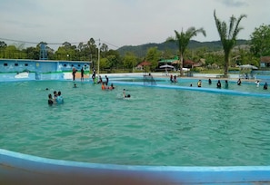 3 outdoor pools