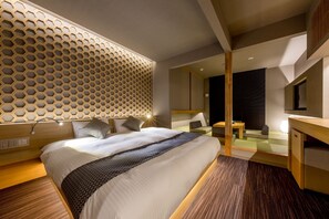 In-room safe, individually decorated, individually furnished, desk - RESI STAY Kumico Amaterrace (Kyoto)