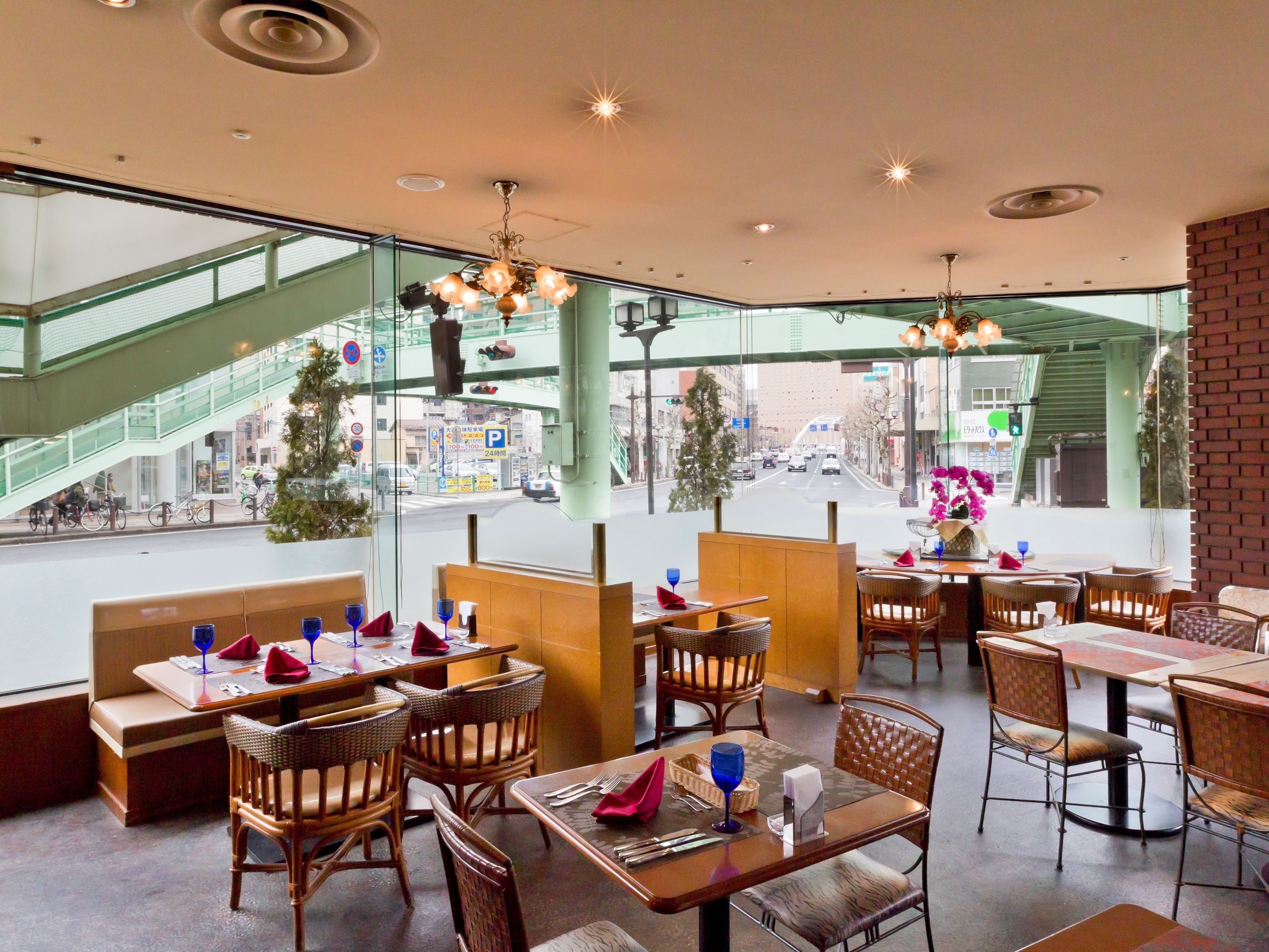 3 restaurants, lunch, dinner served; japanese cuisine