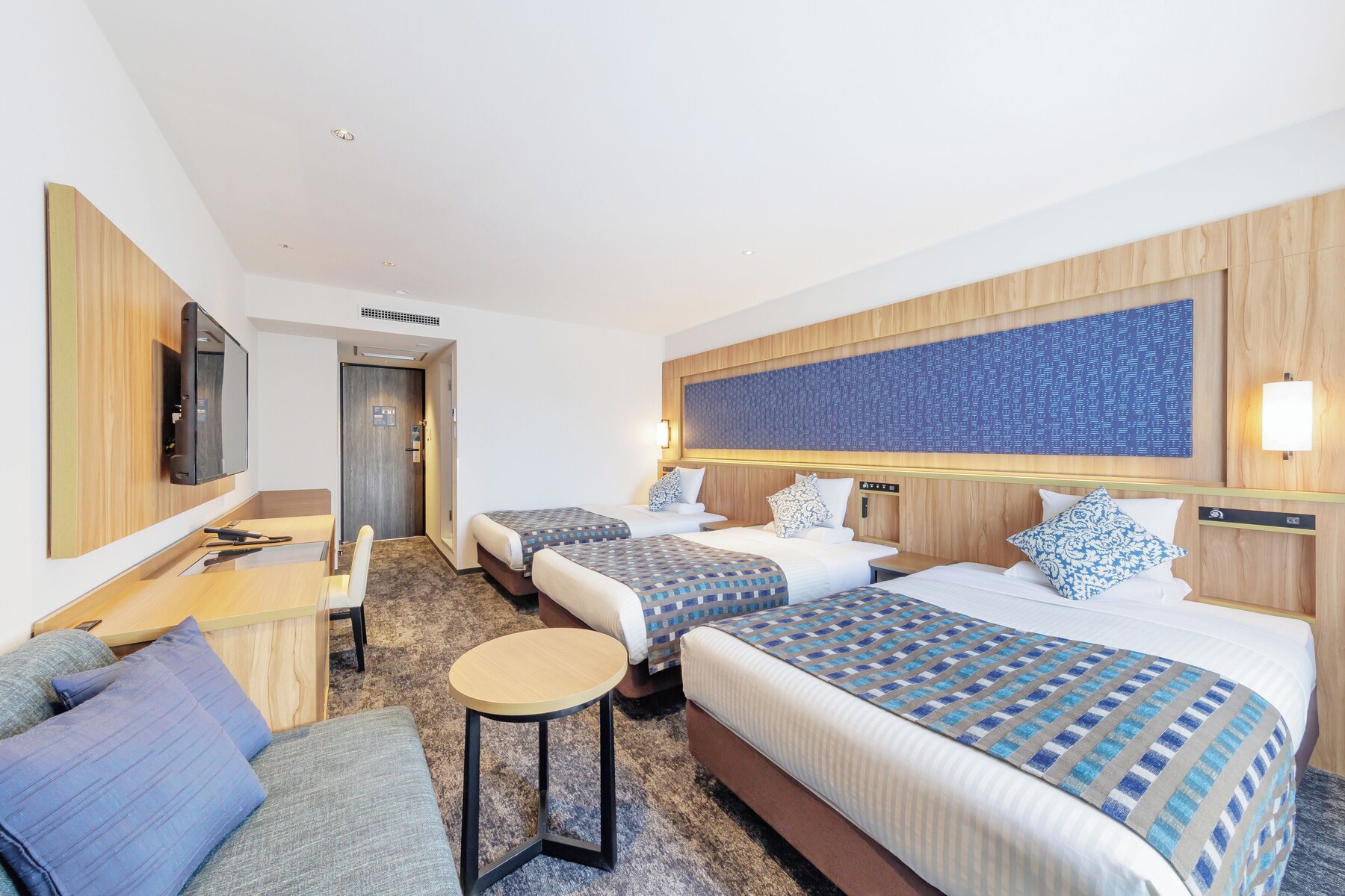 In-room safe, desk, blackout drapes, WiFi (free)