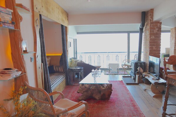 Exclusive-Apartment | Minibar, Zimmersafe, laptopgeeigneter Arbeitsplatz