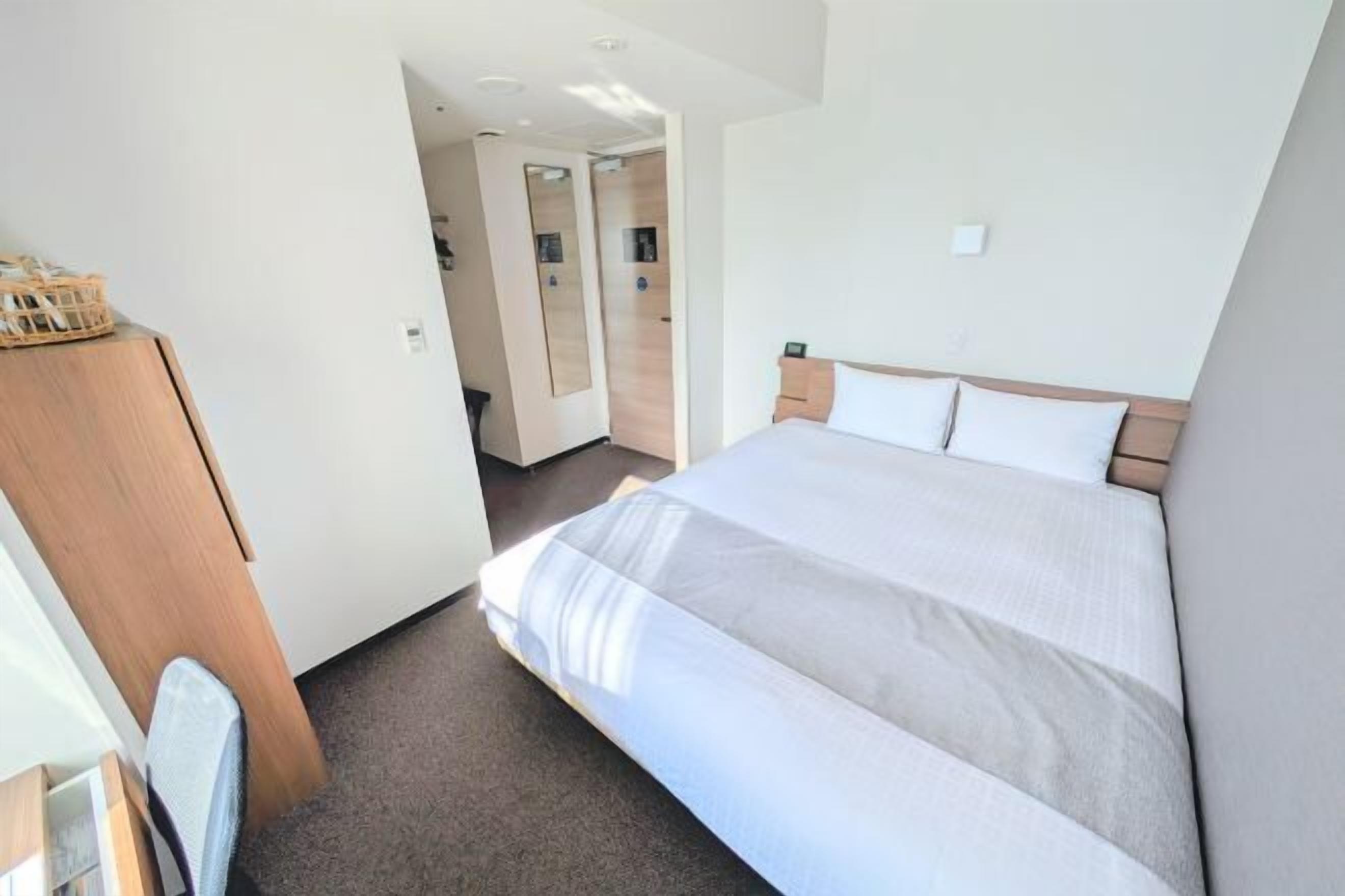 Schreibtisch, kostenloses WLAN, Bettwäsche