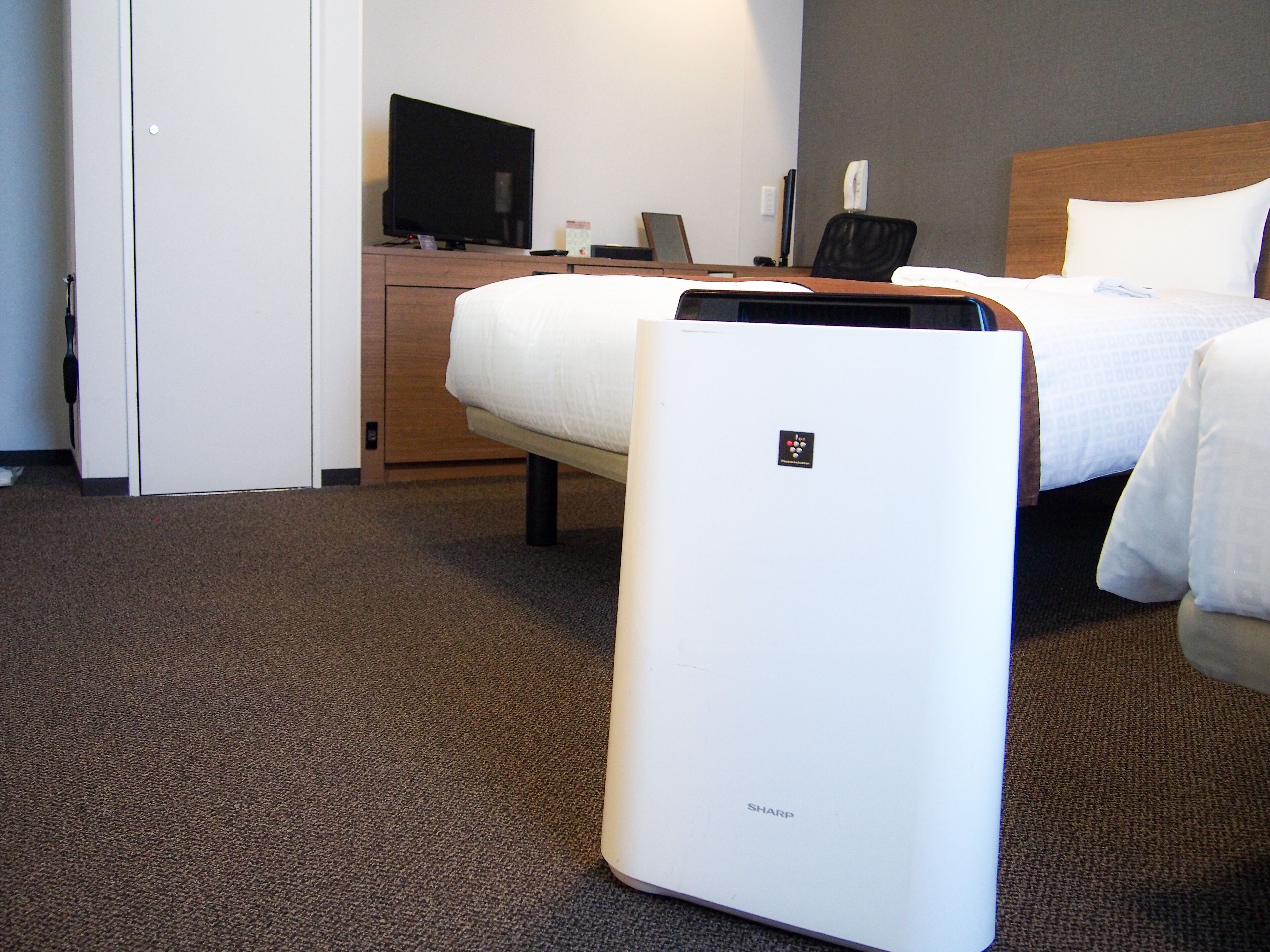 1 bedroom, desk, free wifi, bed sheets