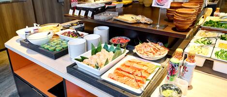 Daily buffet breakfast for a fee
