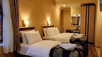 Family Twin Room, Pool View
