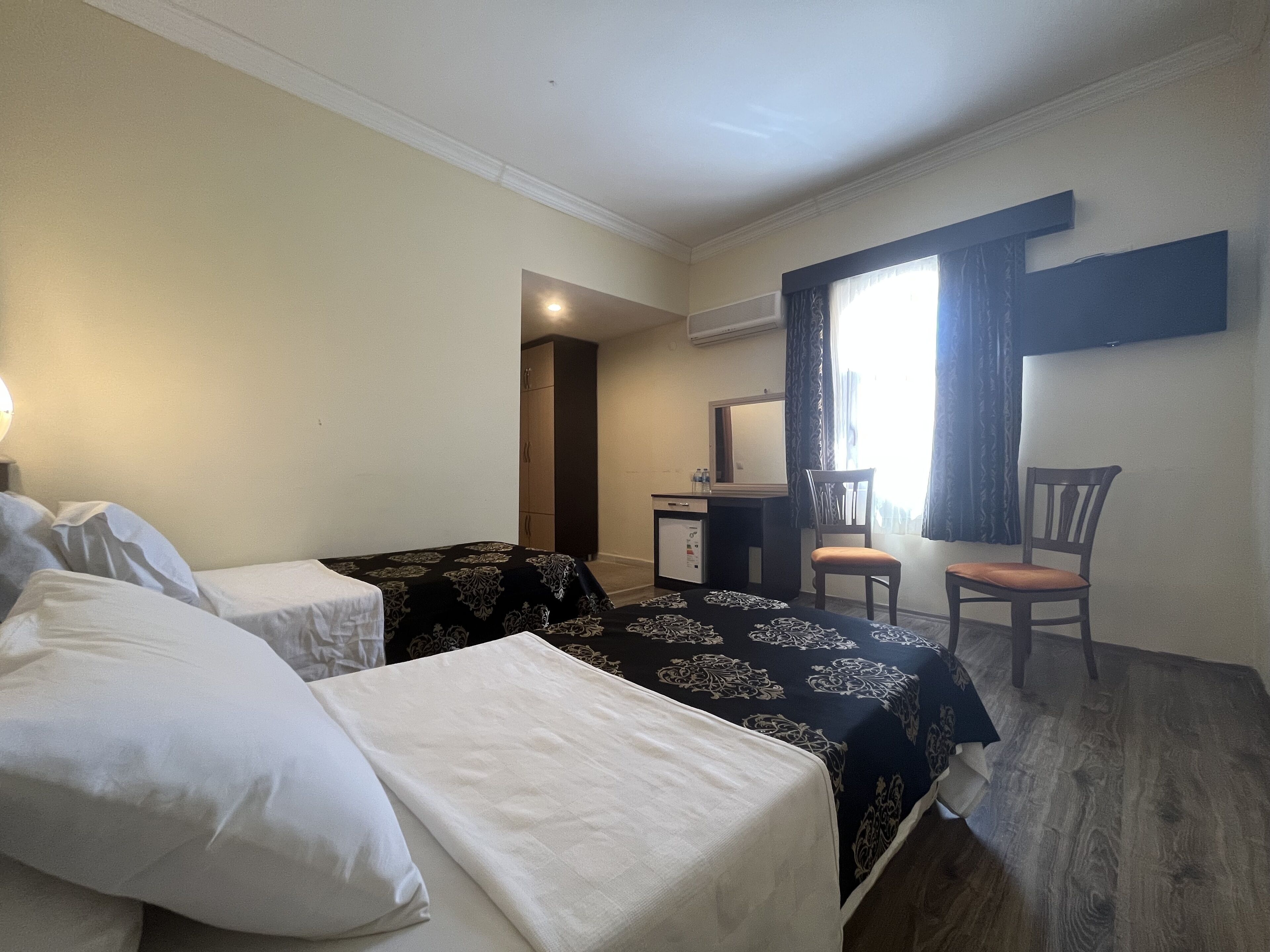 minibar, desk, laptop workspace, soundproofing