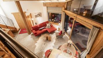 Exclusive Chalet, 2 Bedrooms, Mountain View | Living area