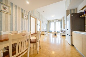 Family Suite, 2 Bedrooms | Hypo-allergenic bedding, minibar, individually decorated - Guangzhou Laiste ApartHotel - Free Shuttle Bus to Canton Fair Complex During Canton Fair Period (Guangzhou)