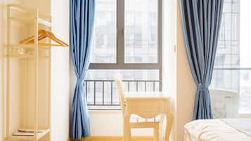 Romantic Apartment, 1 Queen Bed, Balcony | 1 bedroom, hypo-allergenic bedding, minibar, individually decorated