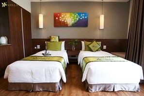Standard-Doppel- oder -Zweibettzimmer | Minibar (mit einigen kostenlosen Artikeln), Zimmersafe, Schreibtisch