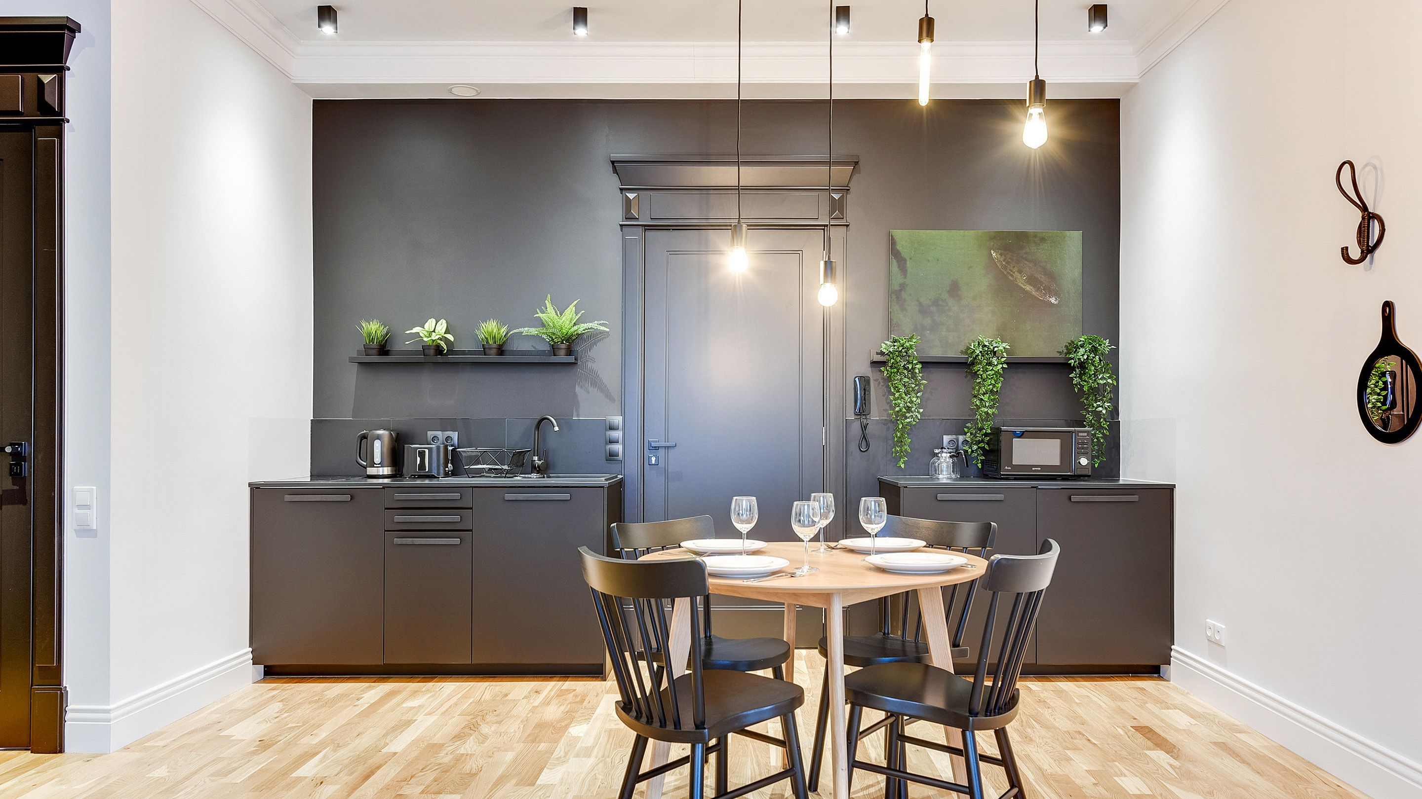 Comfort-Apartment, 1 Schlafzimmer, Balkon (max. 4 adults) | Eigene Kochnische | Kühlschrank, Mikrowelle, Wasserkocher, Kochgeschirr/Geschirr/Besteck