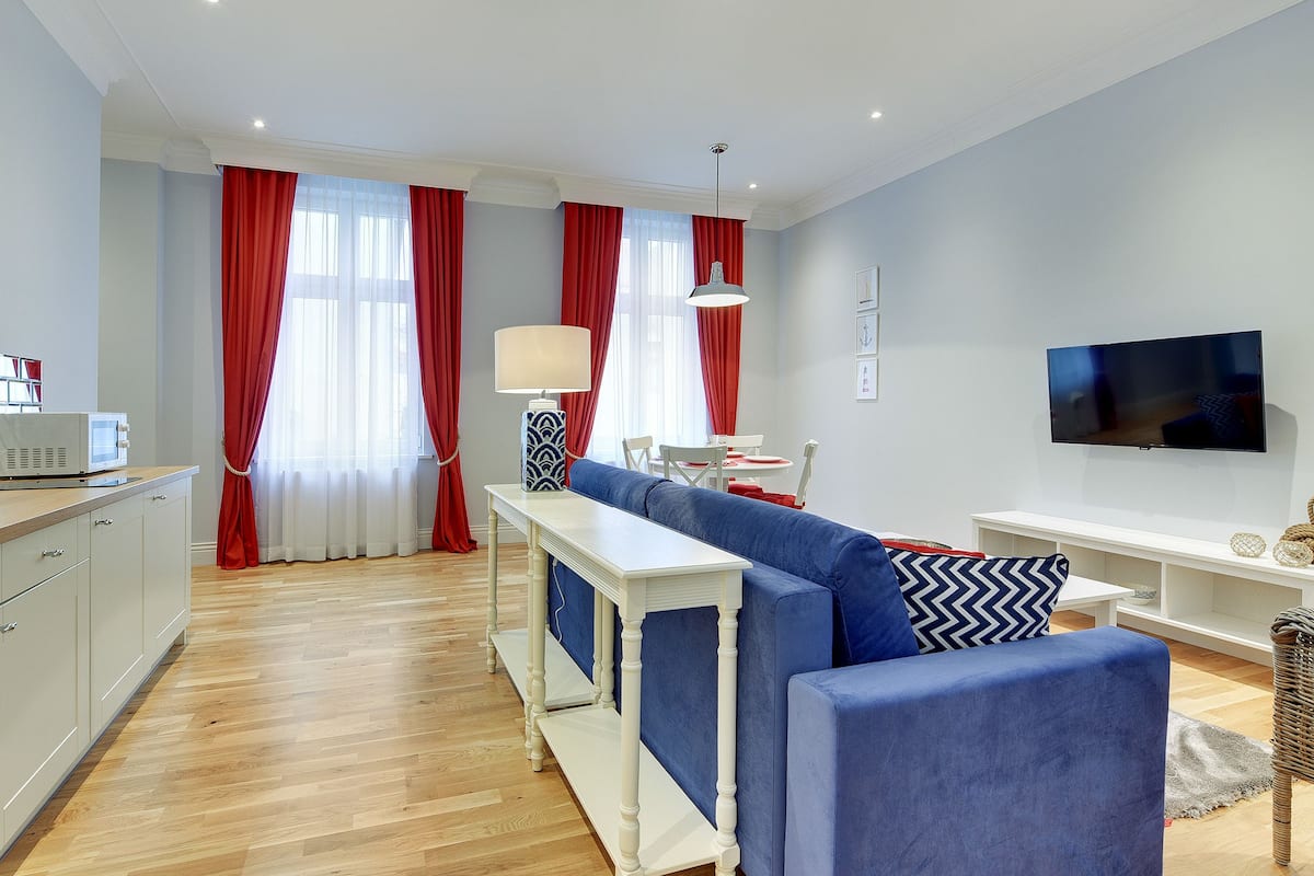 Căn hộ Deluxe, 1 phòng ngủ (max. 4 adults) | Khu phòng khách | TV màn hình phẳng