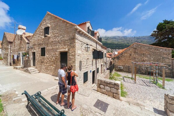 Fachada da propriedade