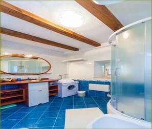 Bathroom - Apartments Vi-La (Dubrovnik)