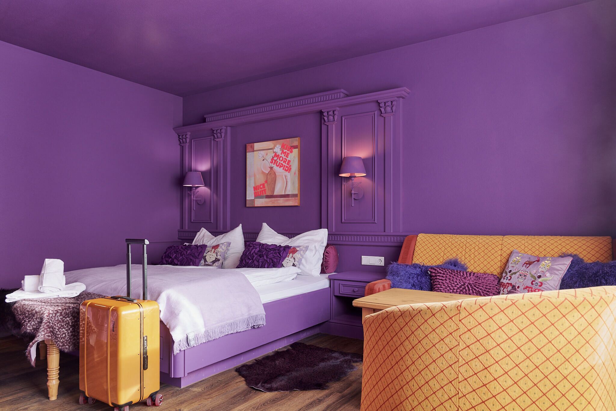 double room | minibar, in-room safe, desk, cots/infant beds